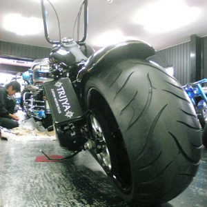 ★　Ｄｙｎａ300ワイドリヤフェンダー完成♪　★