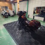 ☆★HUGCUSTOMステッカーの施工の為に工房を製作しました★☆